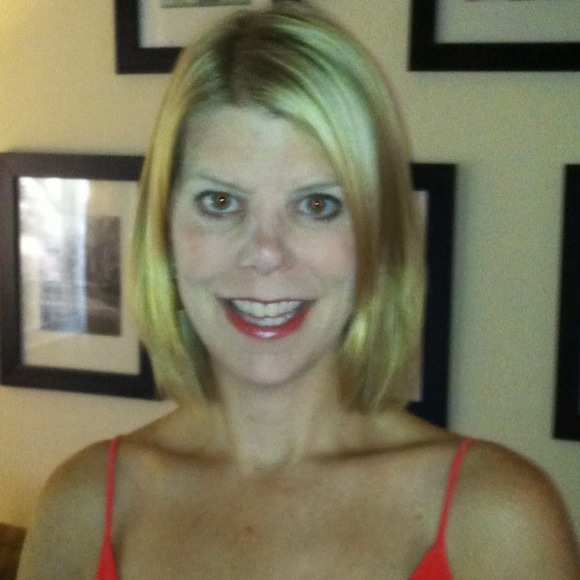 Meet your Posher, Alexis - Picture 1 of 1